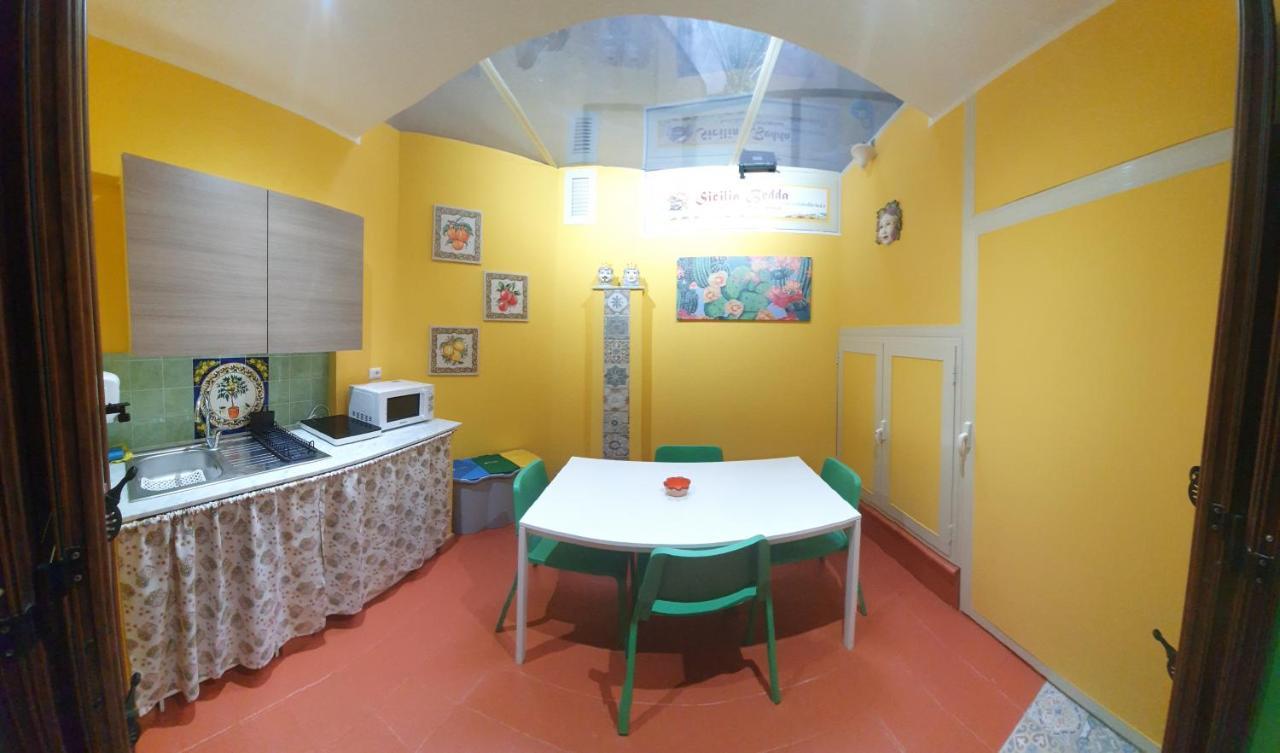 Sicilia Bedda Taormina Apartment ภายนอก รูปภาพ